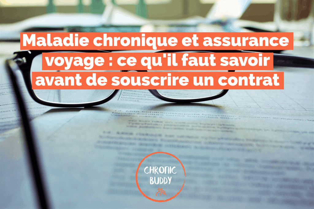 Photo d'une paire de lunette posée sur un contrat d'assurance